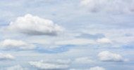 Nuages blancs sur ciel apaisant