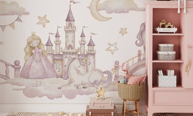 chateau feerique avec princesse et licorne papier peint pour la chambre denfant papiers peints demural