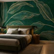 Composition-etalee-de-feuilles-dorees-sur-fond-sombre-papier-peint-pour-le-chambres-a-coucher-papiers-peints-demural